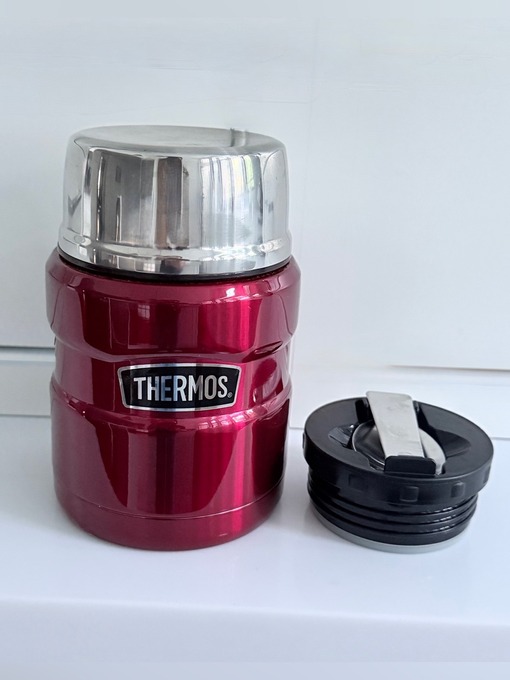 Thermos Food Jar Red with spoon Stainless King Vacuum Insulated 16 oz nWOT